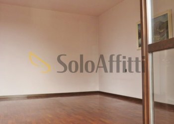 Camera - Two-room apartment Piazza Enzo Tarantelli, Pogliano Milanese - photo 17