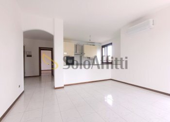 soggiorno - Two-room apartment Piazza Enzo Tarantelli, Pogliano Milanese - photo 1
