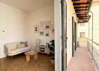 WhatsApp Image 2026-05-27 at 10.41.21 (1) - Four-room apartment Via Giovanni Fabbroni, Firenze (neighborhood Santa Maria Novella) - photo 13