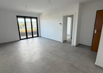 PHOTO-2026-05-22-17-43-36_4 - Four-room apartment Via Salara Vecchia 14, Pescara - photo 3