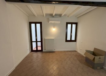 IMG_7037 - Bilocale Reggio nell'Emilia - foto 4