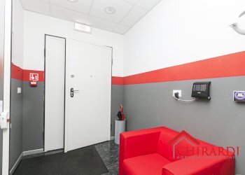 00.1 INGRESSO - Office Via delle Nuove Tecnologie Enrico Albareto 21, Genova (neighborhood Sestri Ponente) - photo 2