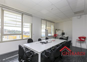 4.0 UFFICIO 4 - Office Via delle Nuove Tecnologie Enrico Albareto 21, Genova (neighborhood Sestri Ponente) - photo 15