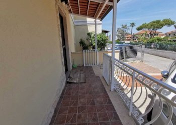 balconata - Villa Via Madonna del Pantano 40, Giugliano in Campania - photo 8