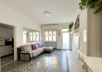 Zona giorno - Two-room apartment Via Cortili 6, Como - photo 4