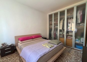 Camera da letto - Two-room apartment Via Cortili 6, Como - photo 7