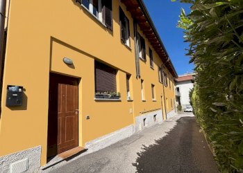 Facciata condominio - Two-room apartment Via Cortili 6, Como - photo 11