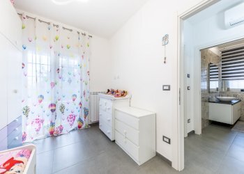 23 - Four-room apartment Via Palaverta 54, Marino - photo 25