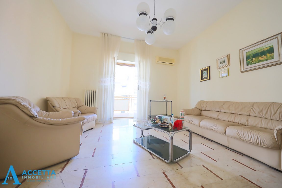 Stanza - Two-room apartment Via Corsica 15, Taranto - photo 3