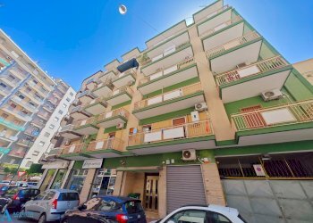 Facciata - Bilocale Via Corsica 15, Taranto - foto 1