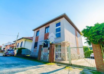 Porzione di casa Via Guido Gozzano, Leini - foto 1