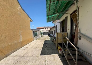 Semi-detached house Via S. Boezio, Trecate - photo 4