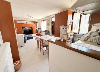 Semi-detached house Via S. Boezio, Trecate - photo 7