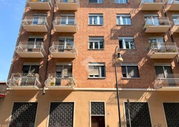 Four-room apartment Corso regio parco, Torino (neighborhood Aurora) - photo 1