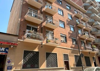 Four-room apartment Corso regio parco, Torino (neighborhood Aurora) - photo 2
