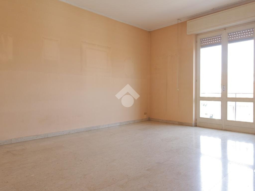 Three-room apartment Via Cav. Fortunato Re, Cerro Maggiore - photo 1