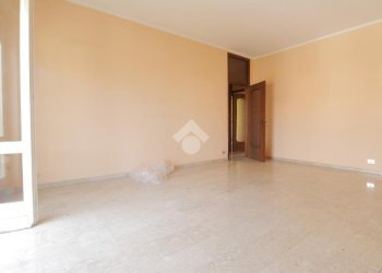 Three-room apartment Via Cav. Fortunato Re, Cerro Maggiore - photo 4