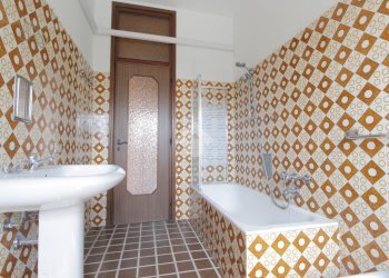 Three-room apartment Via Cav. Fortunato Re, Cerro Maggiore - photo 12