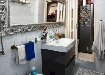 Two-room apartment Via Monte Cervino, Cusano Milanino - photo 12