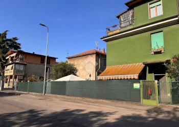 Two-room apartment Via Monte Cervino, Cusano Milanino - photo 30