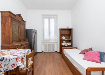Two-room apartment Piazzale Luigi E. Corvetto, Milano (neighborhood Corvetto) - photo 3