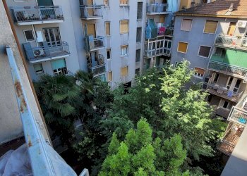 Bilocale largo Giambellino 126, Milano (zona Giambellino) - foto 4