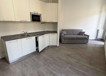 Monolocale via VIGEVANO 13, Milano (zona Porta Genova) - foto 1