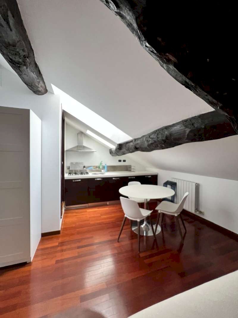 Monolocale via MORTARA 4, Milano (zona Porta Genova) - foto 1