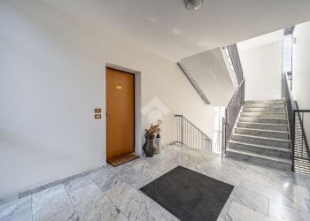 Three-room apartment Via Giovannino Guareschi, Parma (neighborhood Malandriano) - photo 2