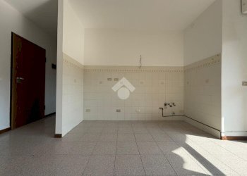 One-room apartment Viale Europa, Bussero - photo 2