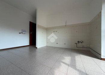 One-room apartment Viale Europa, Bussero - photo 6