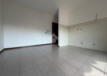 One-room apartment Viale Europa, Bussero - photo 7
