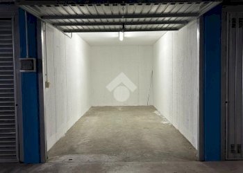 Box Piazza dell'incontro tra I Popoli, Settimo Milanese - foto 2