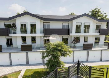 Villa a Schiera Via Monte Rosa, Mesero - foto 2