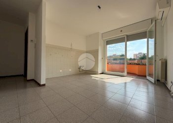 One-room apartment Viale Europa, Bussero - photo 6