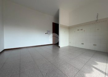 One-room apartment Viale Europa, Bussero - photo 9