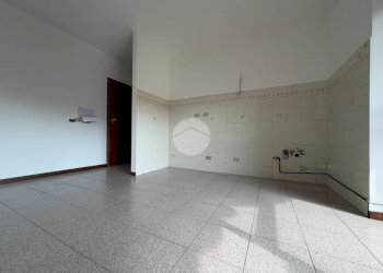 One-room apartment Viale Europa, Bussero - photo 10