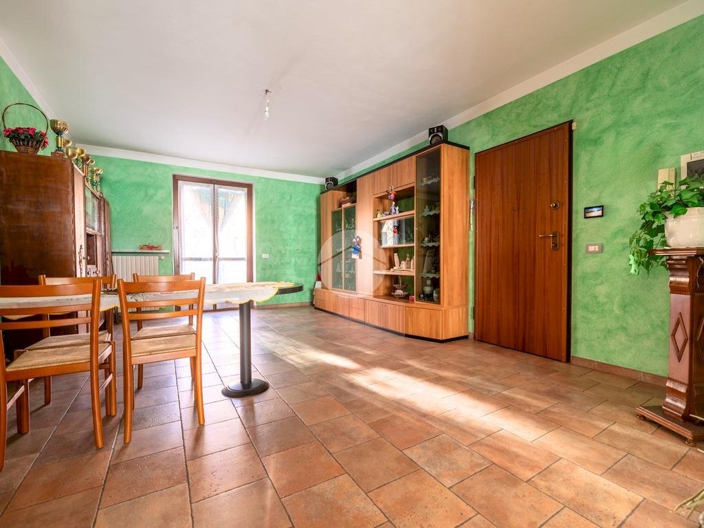 Four-room apartment Via Bergoglio, Cherasco - photo 3