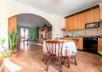 Four-room apartment Via Bergoglio, Cherasco - photo 2