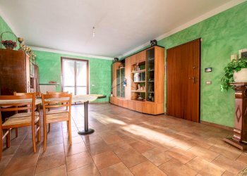 Four-room apartment Via Bergoglio, Cherasco - photo 3