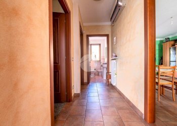 Four-room apartment Via Bergoglio, Cherasco - photo 12