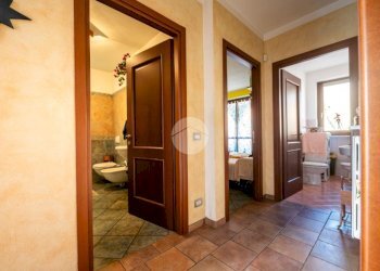 Four-room apartment Via Bergoglio, Cherasco - photo 16