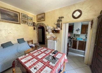 Three-room apartment Via Sant'Antonio, Oleggio - photo 1