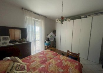 Three-room apartment Via Sant'Antonio, Oleggio - photo 3