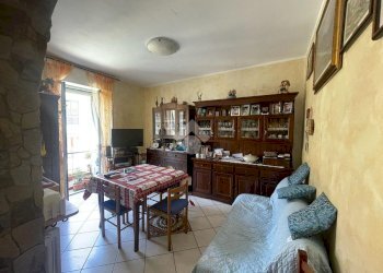 Three-room apartment Via Sant'Antonio, Oleggio - photo 11