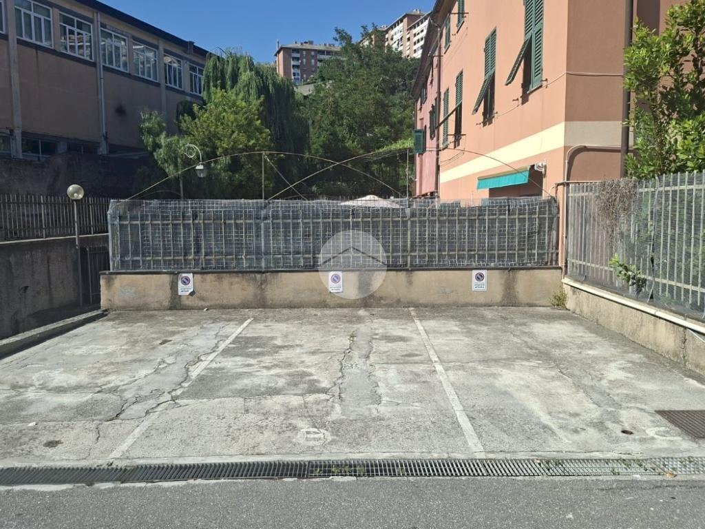Posto Auto V. Gerolamo Ratto, Genova (zona Prà) - foto 1