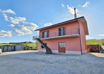 Foto 4 - Casa indipendente via Serrapolla, Vallata - foto 4