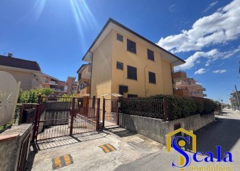 Foto 1 - Appartamento VIA ARBUSTELLA, Vitulazio - foto 1