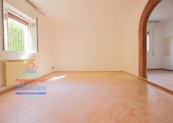 Foto 2 - Semi-detached house VIA SPALLANZANI
 
6, Cento - photo 2