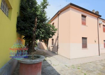 Foto 22 - Semi-detached house VIA SPALLANZANI
 
6, Cento - photo 22